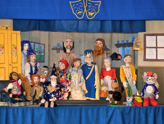 rollende29 (c) Marionetten, rollende Kulisse, schlampige Prinzessin, 2024